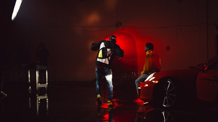 Behind the scenes photos from Sammy VOA's music video for Roll.

Director: @Tommy4k
1st AD: @EmanTheCreator