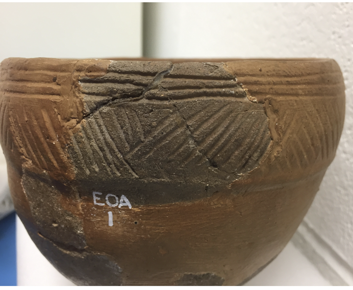 Neolithic pottery, Eilean an Tigh, North Uist