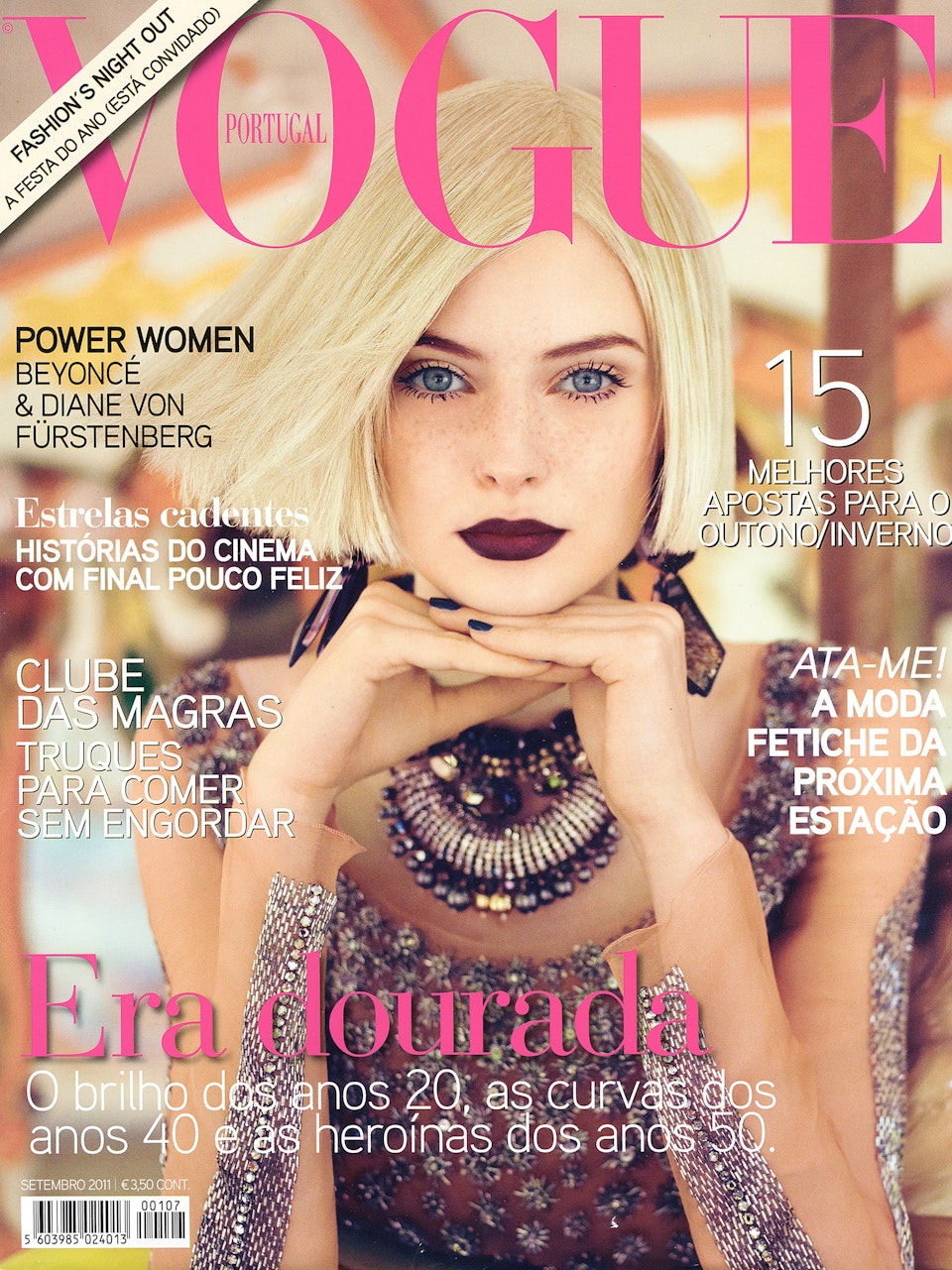 Vogue Portugal carousel Story