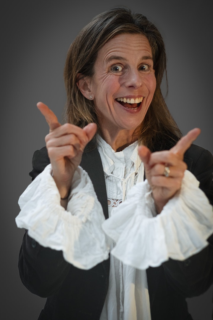 People - Susie Donkin Head Shot