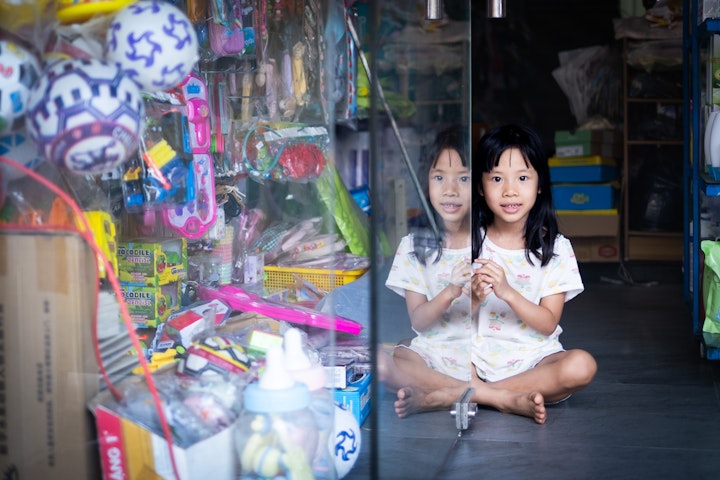 VIETNAM - The Toyshop-keepers Daughter, Hoi An, Fuji Film X-H2s