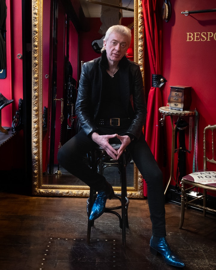 Threaded Elegance: A Tribute to London Tailoring -