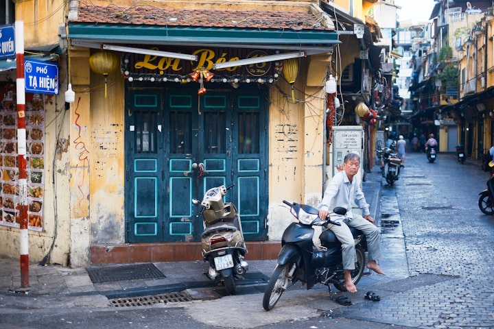 VIETNAM - The Shop Keeper of Hanoi Old Quarter, Fuji Film X-H2s