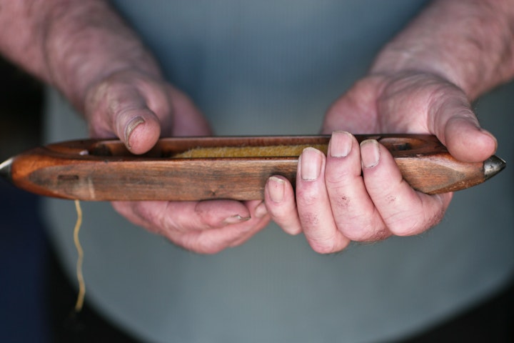 Donald Macleod -hands - Donald Macleod - weaver.