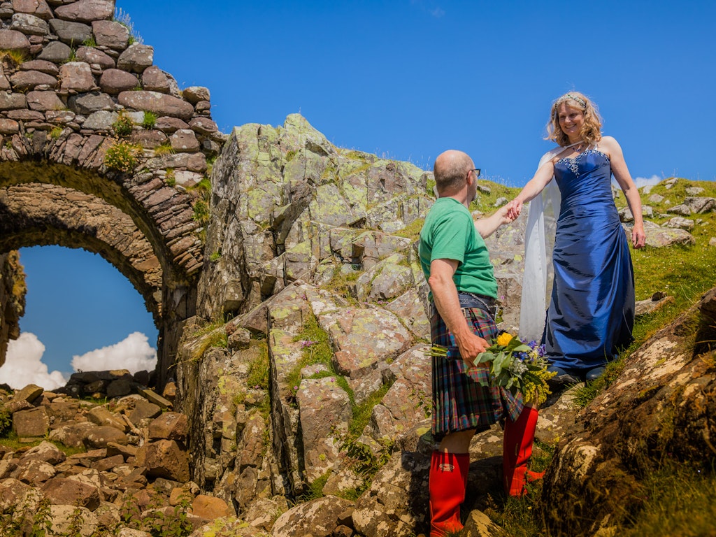 Paul & Louise {Dunsgiath Castle, Isle of Skye}