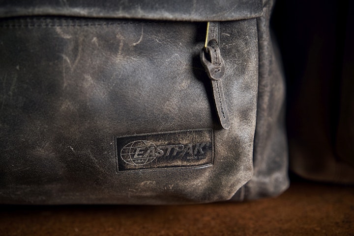 Eastpak American Leather ©Tim Walker