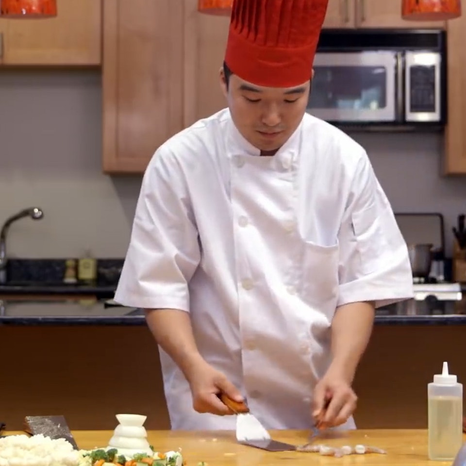 Abe Z. - CLICKHOLE | Heartbreaking: Hibachi Chef Tries To Make Meal On A Regular Table
