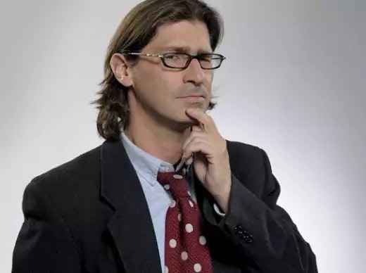 Jeunes Citoyens du Monde Saison 4 rencontre une des personnes les mieux informées et drôles au Québec: Jean-René Dufort, Infoman Extraordinaire - Young Citizens of the World Season 4 meets one of the most knowledgeable and funny individuals in Quebec: Jean-René Dufort, Extraordinary Infoman.