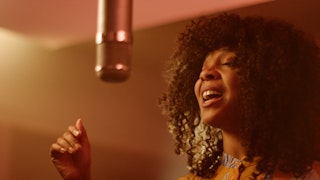 Hollie Cook | Dance In The Sunshine