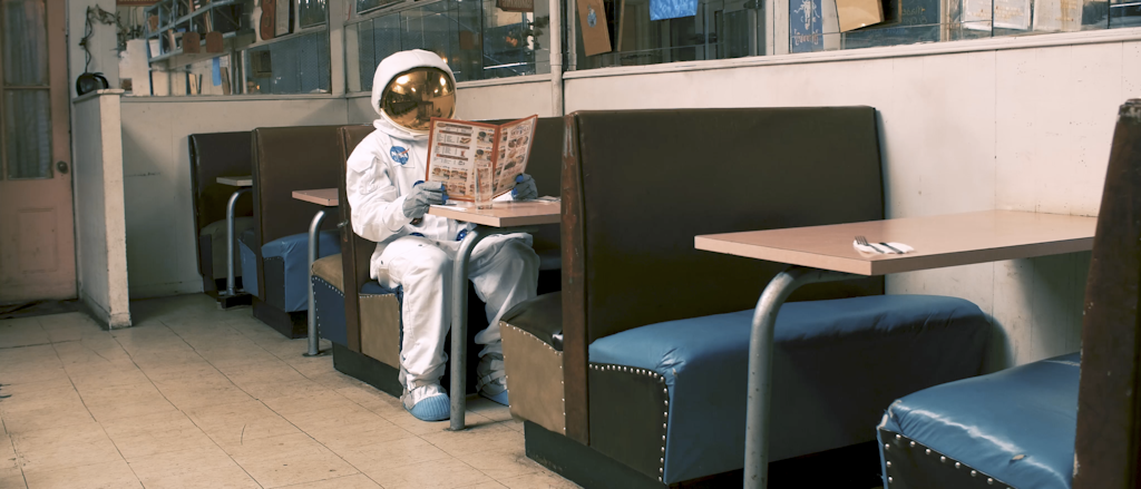The Astronaut hour - Short