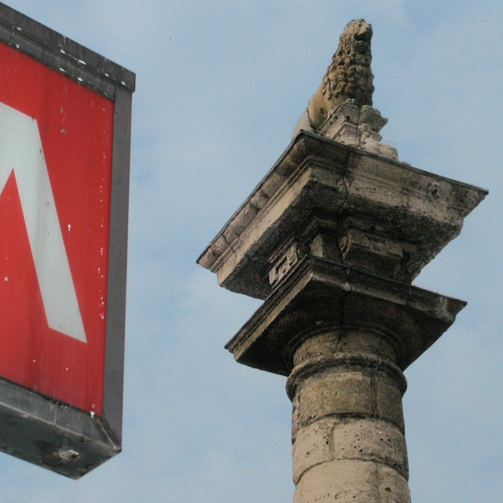 PHOTO STORY Guess Milan's Metro Stops M1_San Babila copy