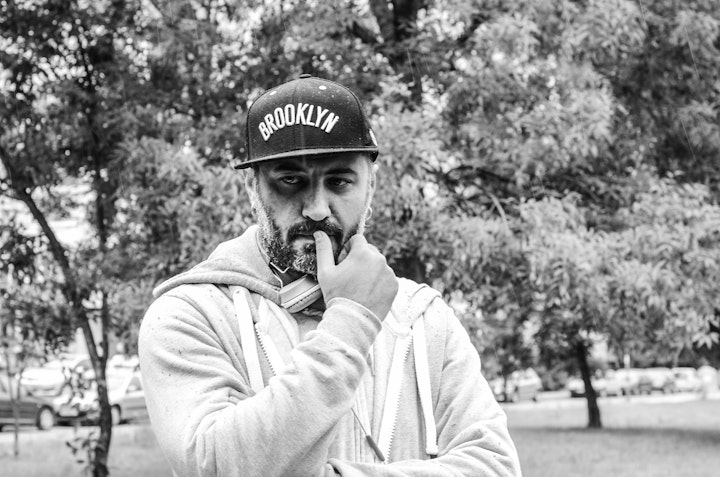 the_pig_267 - Drago Sholev - director