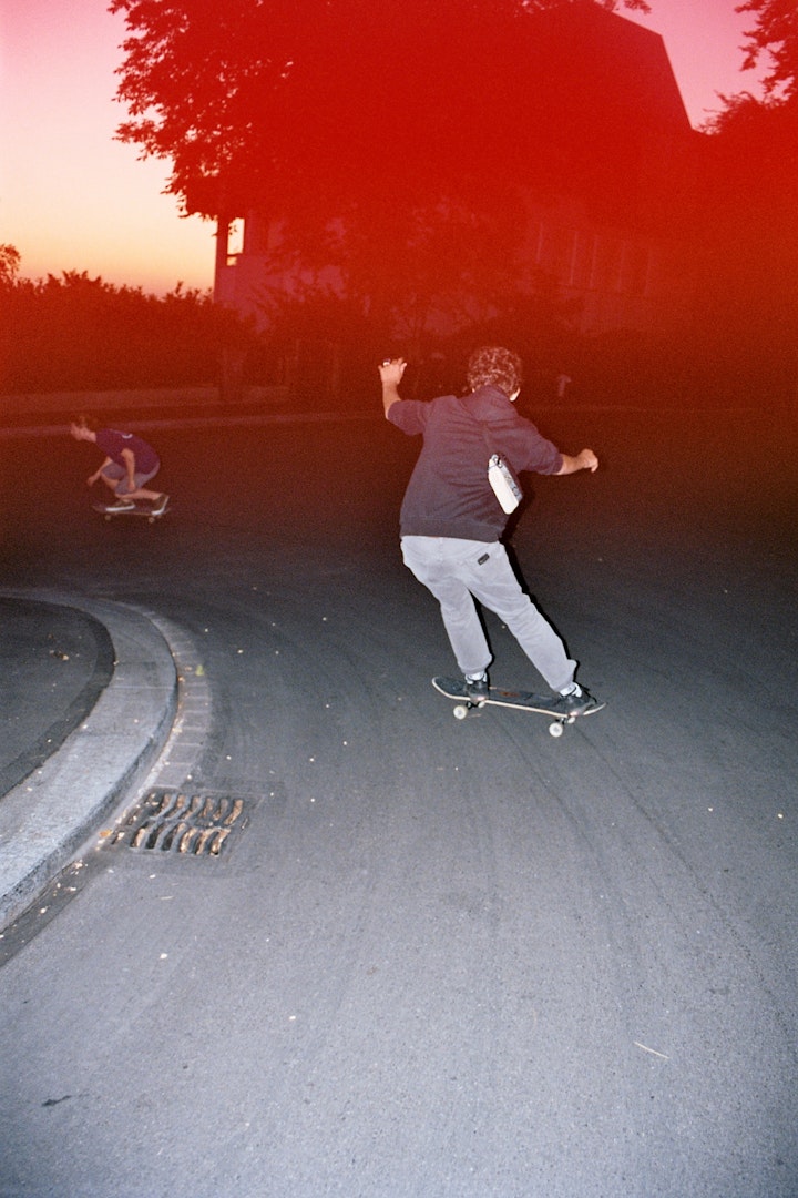 FabioStecher_Hillbomb_Two skaters on a road_2020_RigiblickZH - 