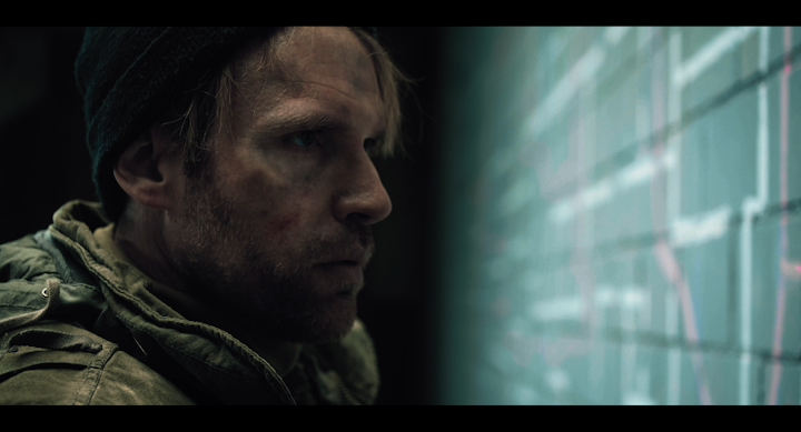 Master.00_03_05_12.Standbild012 -