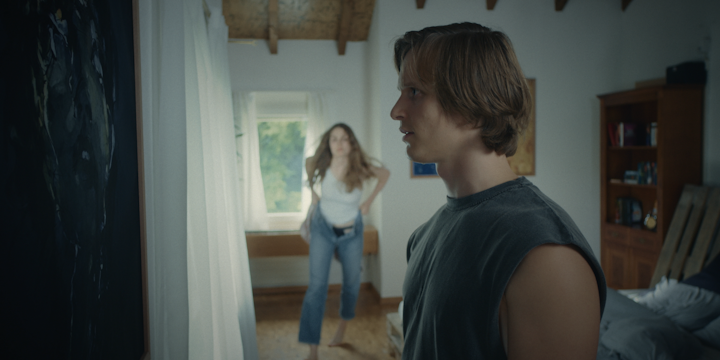 SAMS-MANIA_STILL_16 -