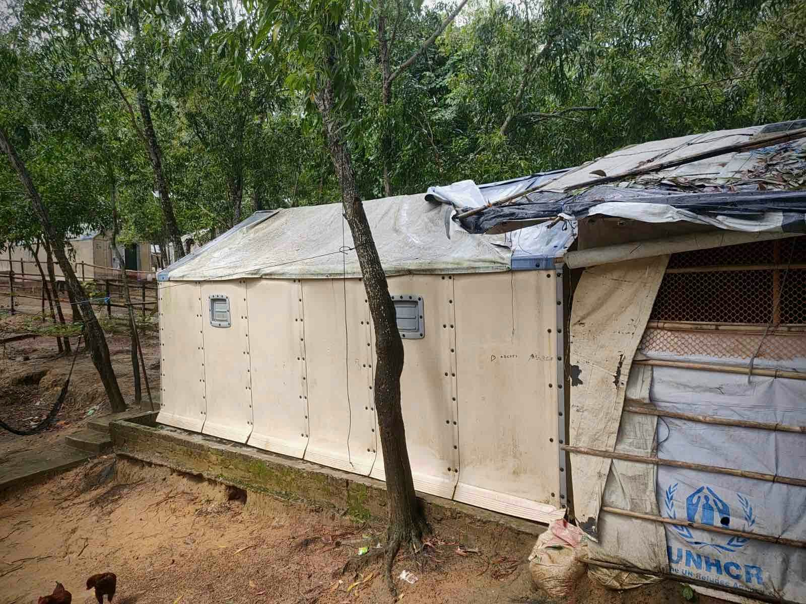 Tent in Kutupalong Transit Centre