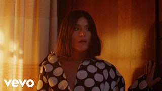 Jessie Ware - Alone (Official Music Video)