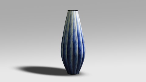 Enamel vase by Gonda Hiro