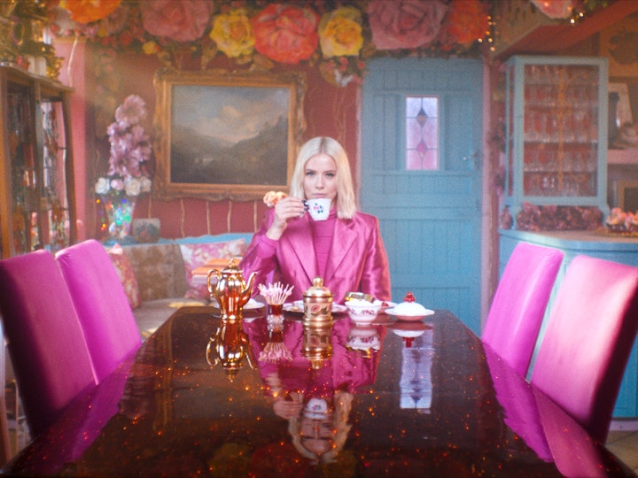 Dagny ~ "Come Over"