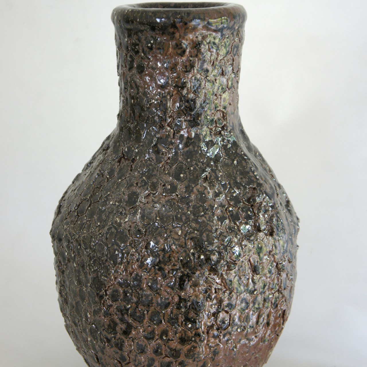 Honeycomb vase
