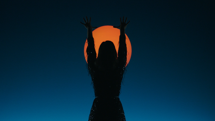 Mercedes-Benz - MBUX Experience - Magician -