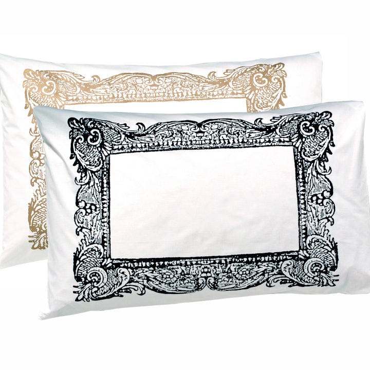 Own-brand product archive goldframeand black frame_cutout