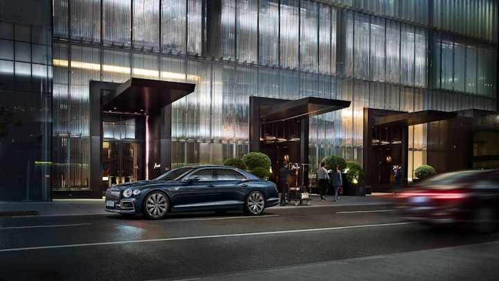 Bentley Motors - The New Flying Spur new-flying-spur-customer-book_HIR2-3a