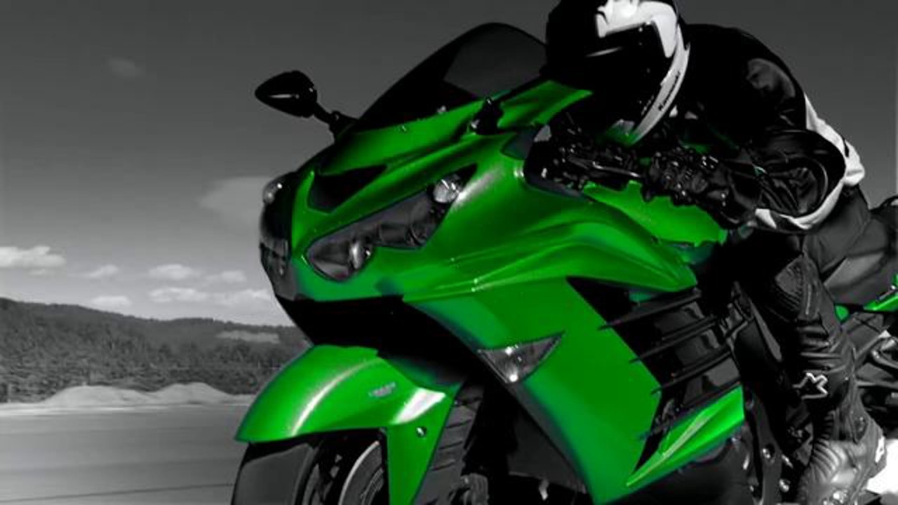 Auckland Fange vinge Kawasaki ZZR 1400 - Alex Lawrence Nabi / Director of Photography / Kameramann / DP / München Auckland Fange vinge Kawasaki ZZR 1400 - Alex Lawrence Nabi / Director of Photography / Kameramann / DP / München