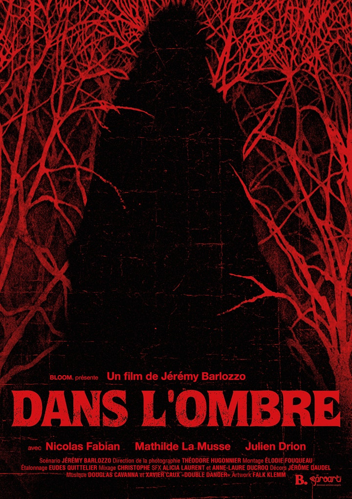 DANS L'OMBRE