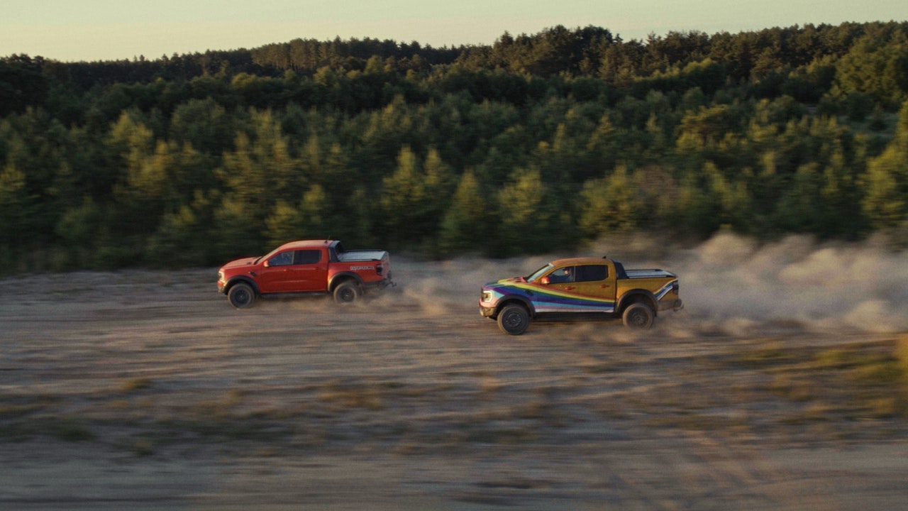 COMMERCIAL_FORD_-_VERY_GAY_RAPTOR_02