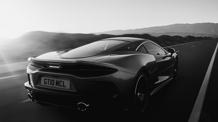 McLaren GT