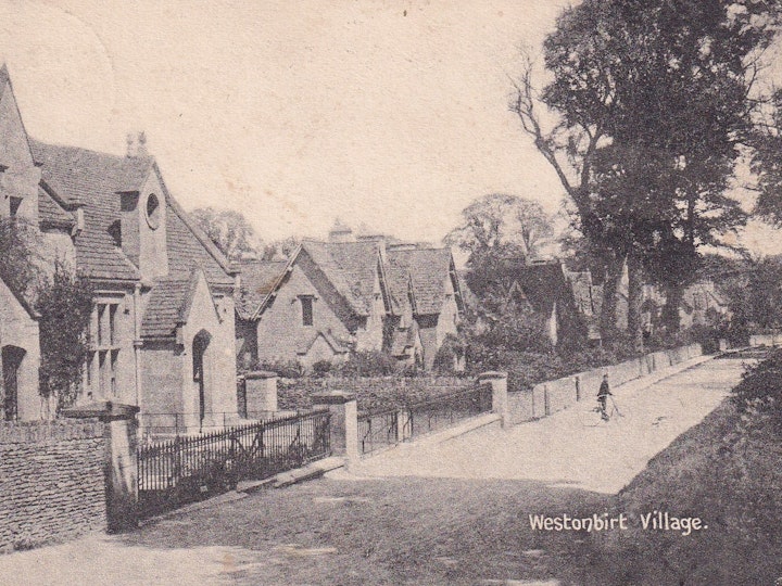 Westonbirt Village posted may 28th 1909 (Clark & Lamb, Tetbury).