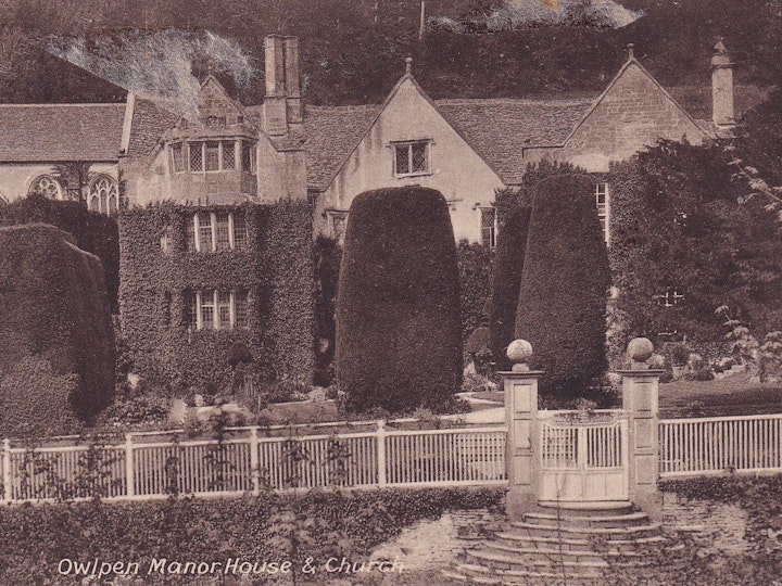 Owlpen Manor House & Church (The Cotswold Publishing Co. Ltd., Wotton-under-Edge).