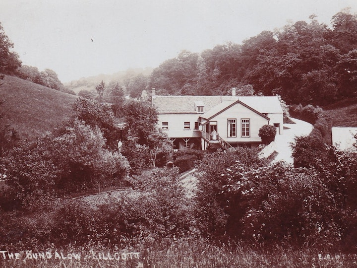 The Bungalow, Killcott (E.R. Werrett, Hillsley) dated 23 June 1911.