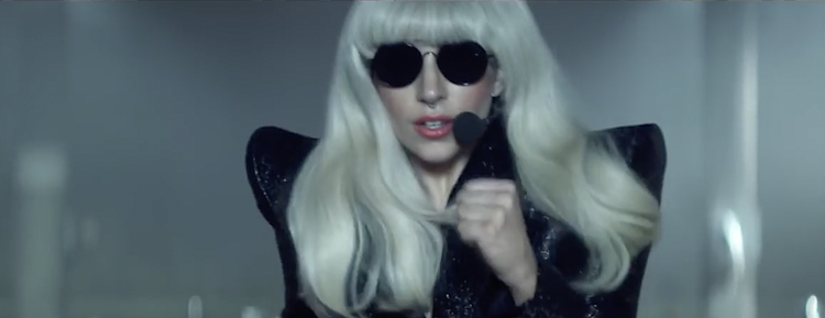O2  "Lady Gaga"