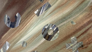 graphisme (du logo 2⁶ × 6! décomposé) mêlé à des textures de céramique et d'émaux