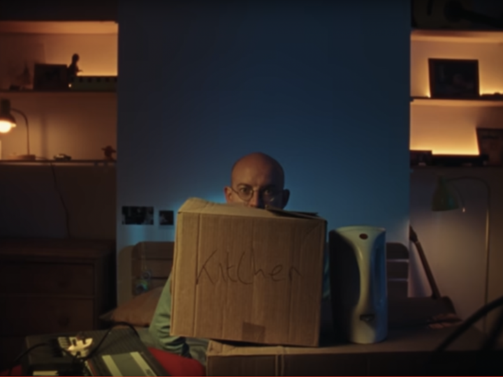 Bombay Bicycle Club - Turn the World On