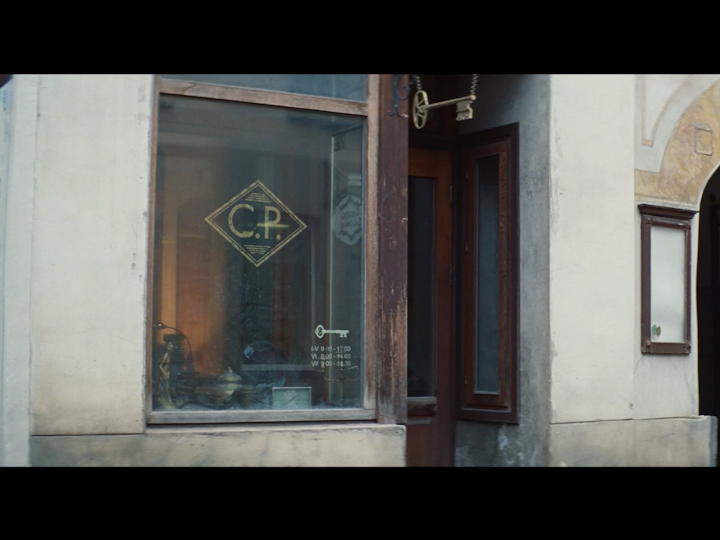 Keymakers shopfront (still from commercial)