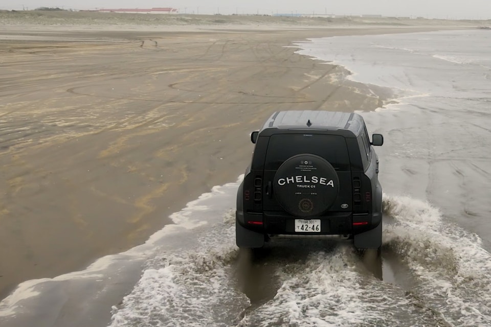 OTHER - New Land Rover DEFENDER 110 on the beach