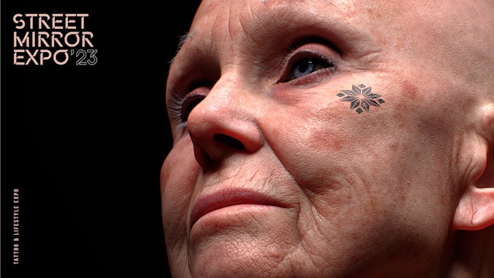 Street Mirror Expo -