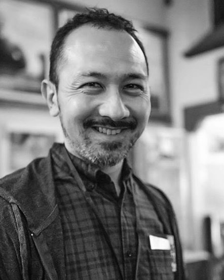 Konrad Aderer headshot