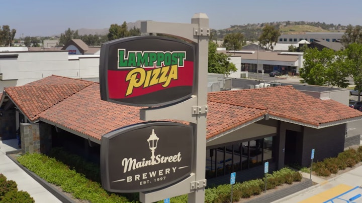 Lamppost Pizza & Main Street Brewery