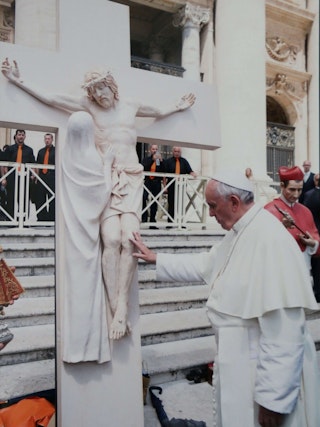 Cruz “UT CHRISTUS ECCLESIAM AMAVIT”