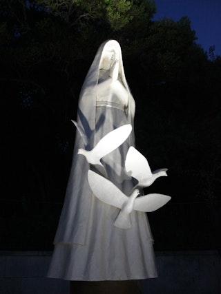 Monumento Pombas de Nª Senhora