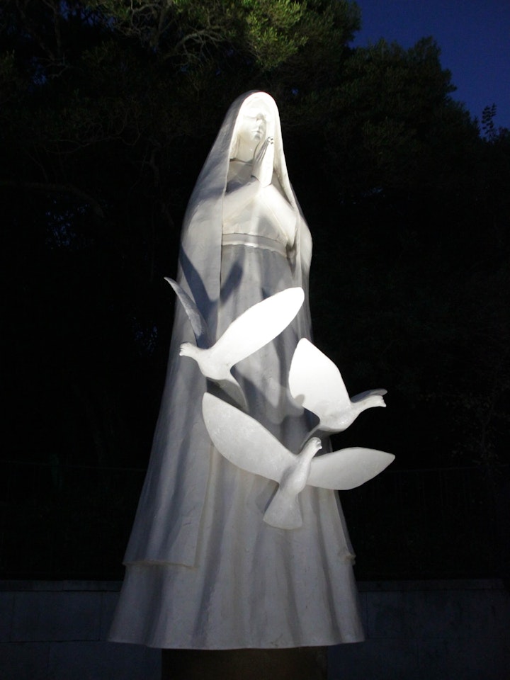 Monumento Pombas de Nª Senhora -