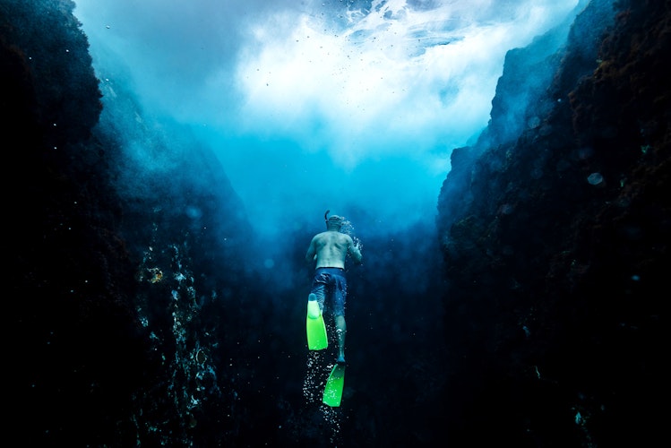 James Vodicka - Underwater - Surface Surge