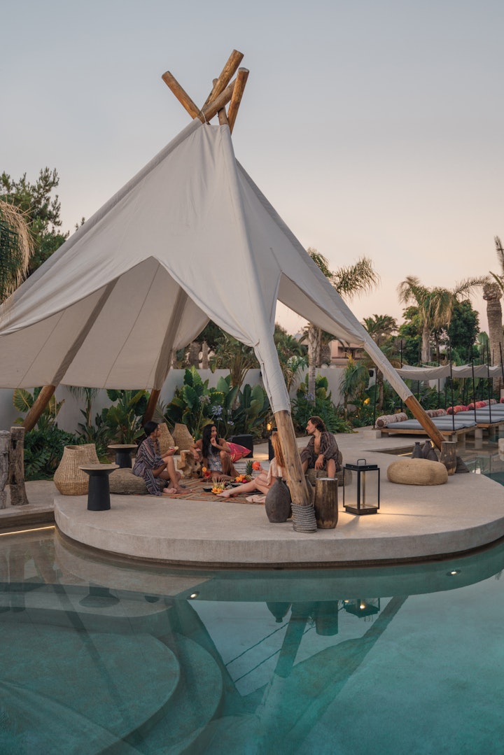 The Syntopia Hotel -