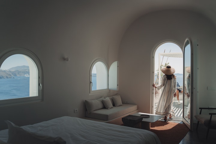 Fly Cycladic -