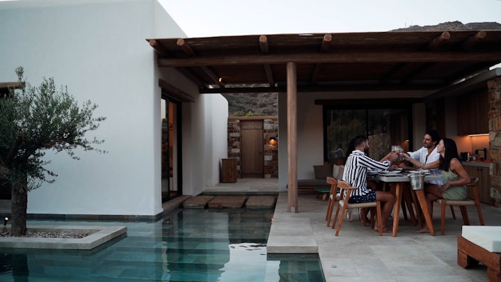 HideOut Suites Campaign -