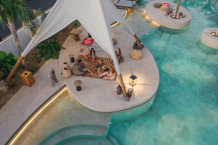 The Syntopia Hotel -